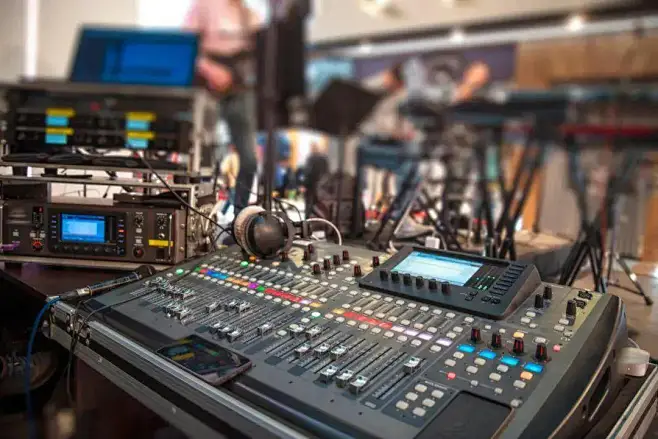 播音配音丨配音真的不重要吗？_声音_语言_听觉